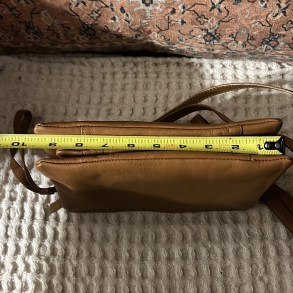 Lucky Brand Leather wristlet/ Crossbody Bag - Picture 11 of 11